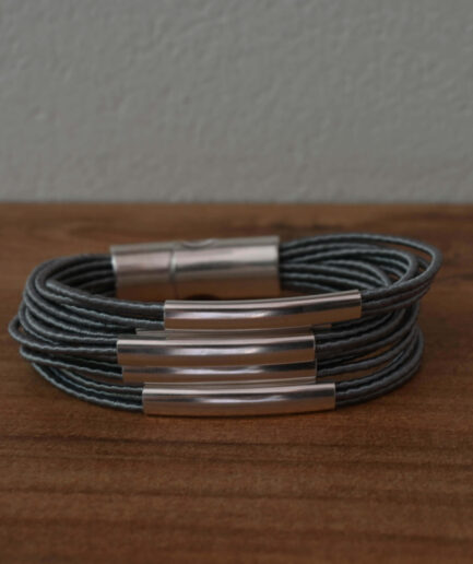 "Annie" bracelet light grey